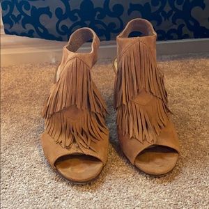 Sam Edelman suede fringe peep-toe heels size 7.5